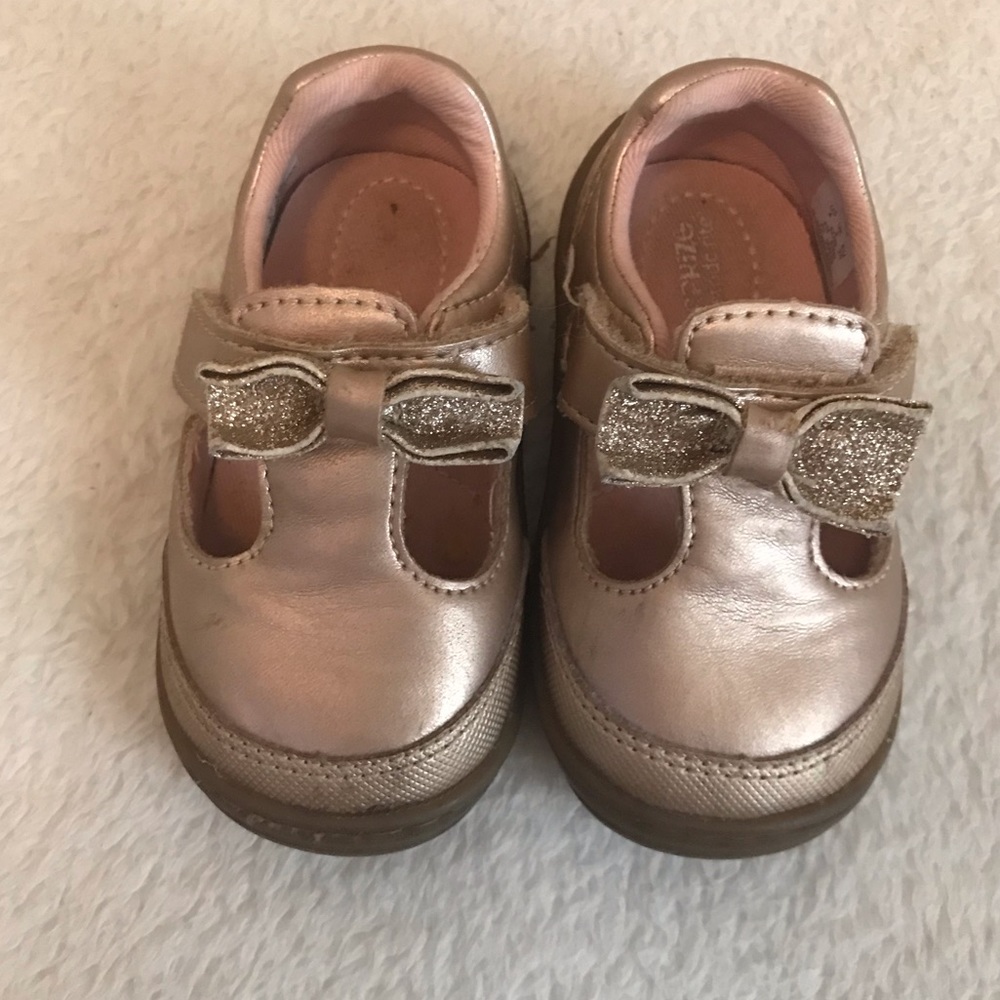 Surprize by Stride Rite  rose gold toddler shoes.